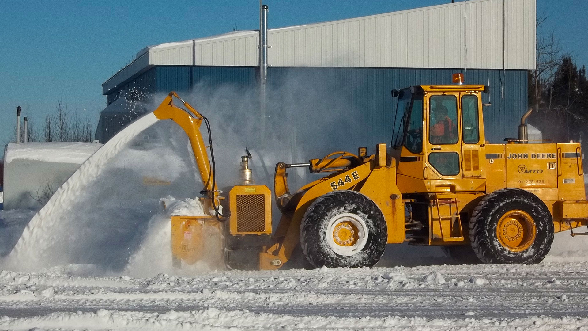 snow-blower-hero-bg